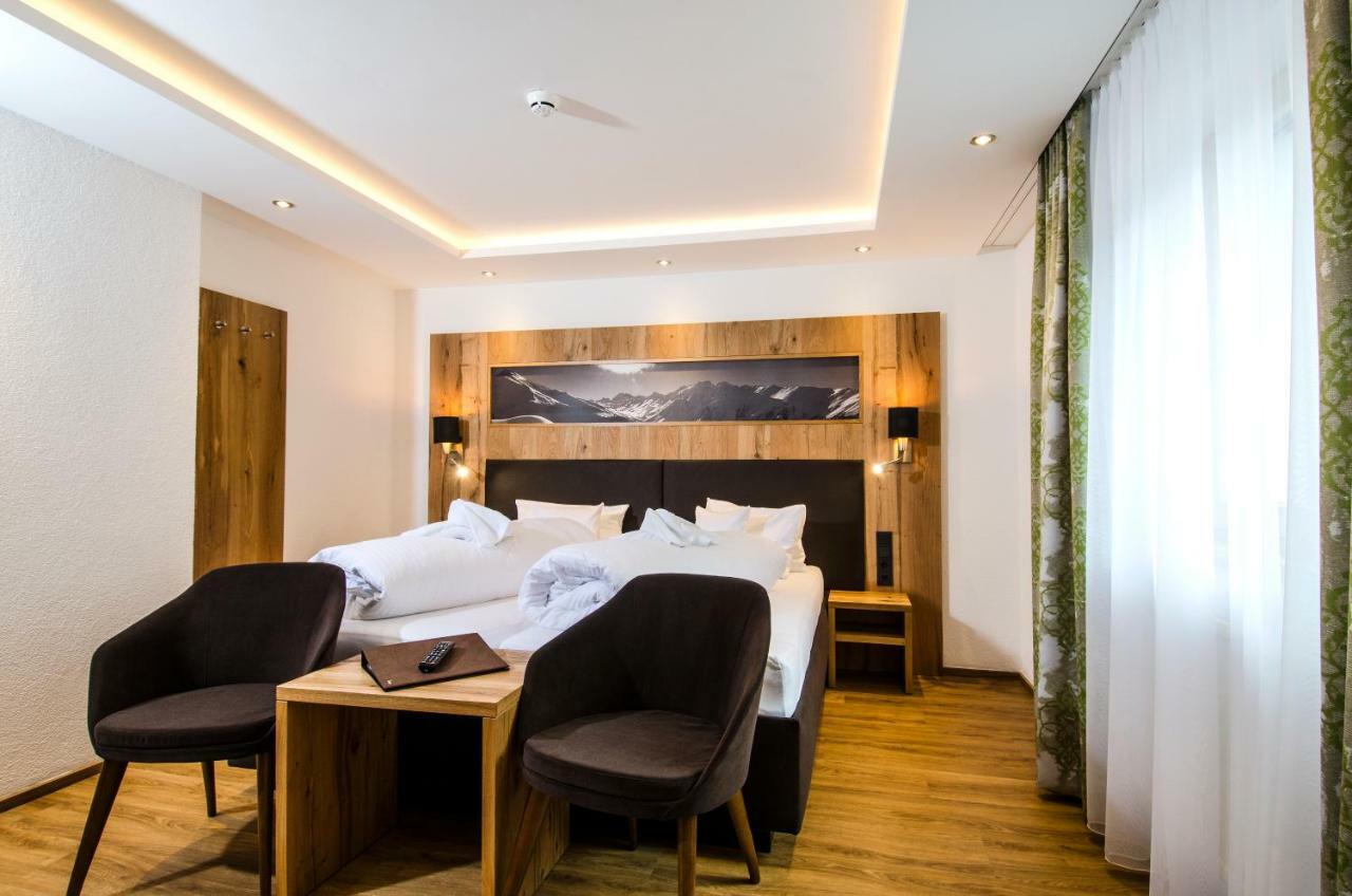 Hotel Garni Siegele - Inklusive Silvretta-Card Premium Ischgl Exterior photo
