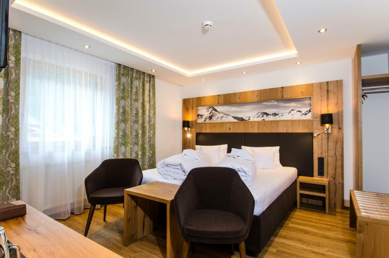 Hotel Garni Siegele - Inklusive Silvretta-Card Premium Ischgl Exterior photo